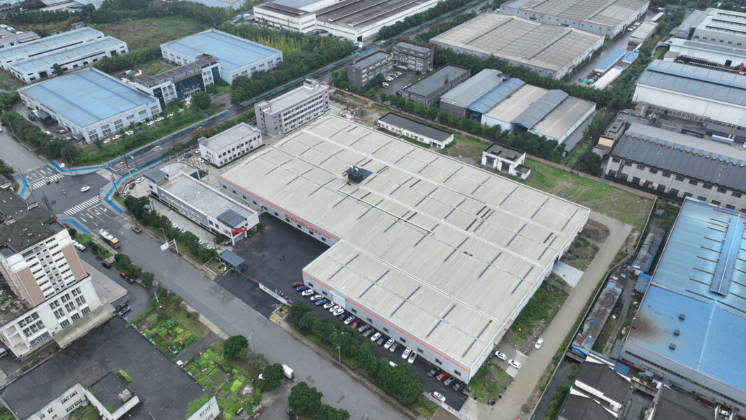 Sichuan Xindafu Door Industry Co., Ltd. manufacturer production line